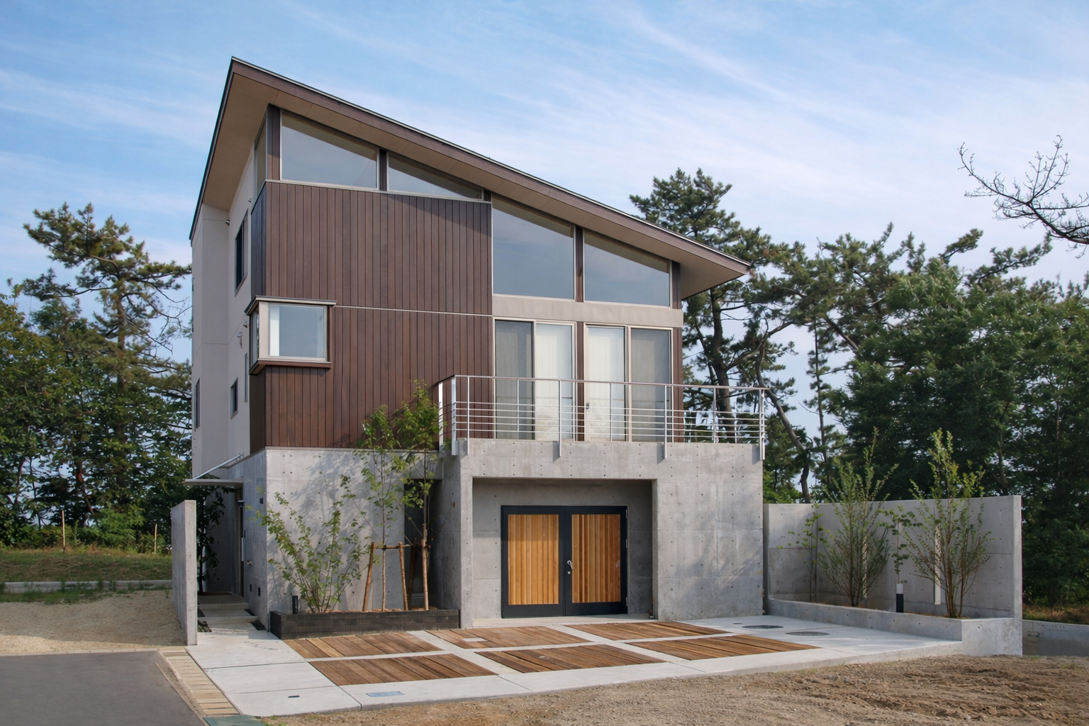 ロマンと暮らす家